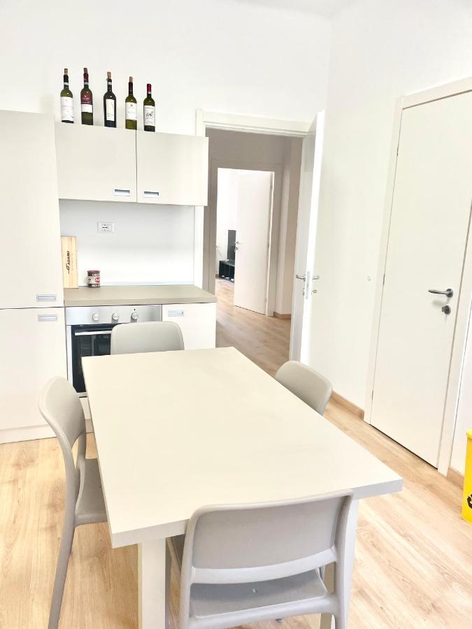 Camera Con Bagno Privato - Zona Bocconi Milão Exterior foto